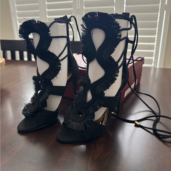 Women’s Black Heels - Picture 1 of 5
